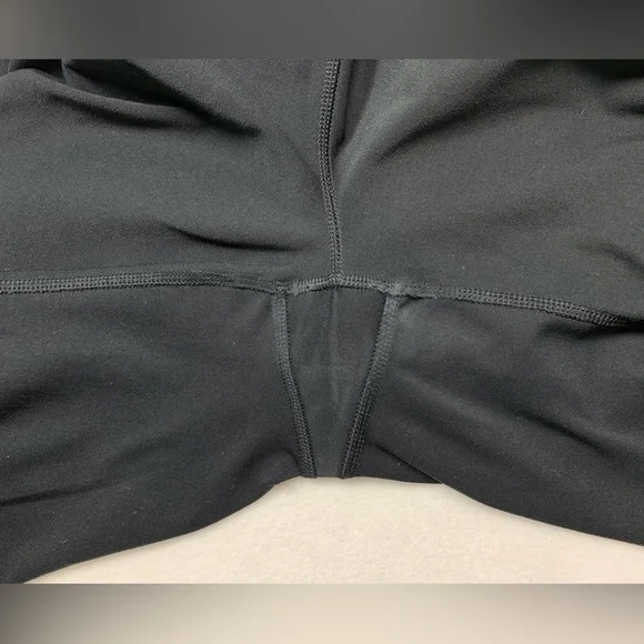 Nike Dry Fit Cropped exercise pants -Medium - Picture 5 of 11